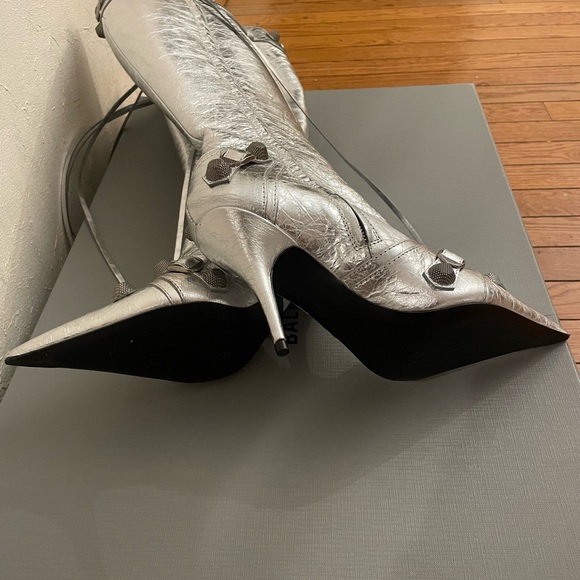 Balenciaga
Women's Cagole High Heel Boots 8.5 - Picture 12 of 12